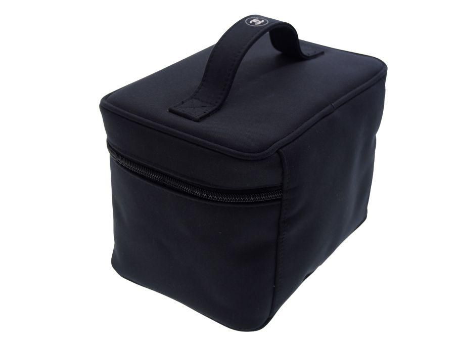 Used 極上品】シャネル CHANEL ノベルティ バニティポーチ 大型メイク