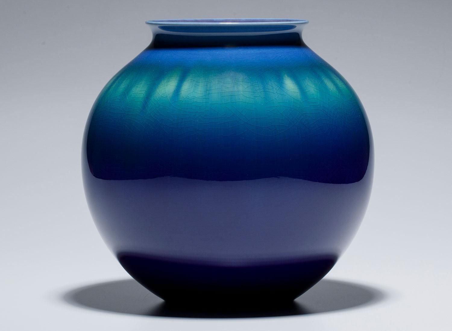 人間国宝 三代徳田八十吉作 6号花瓶 耀彩 - 九谷満月公式オンライン