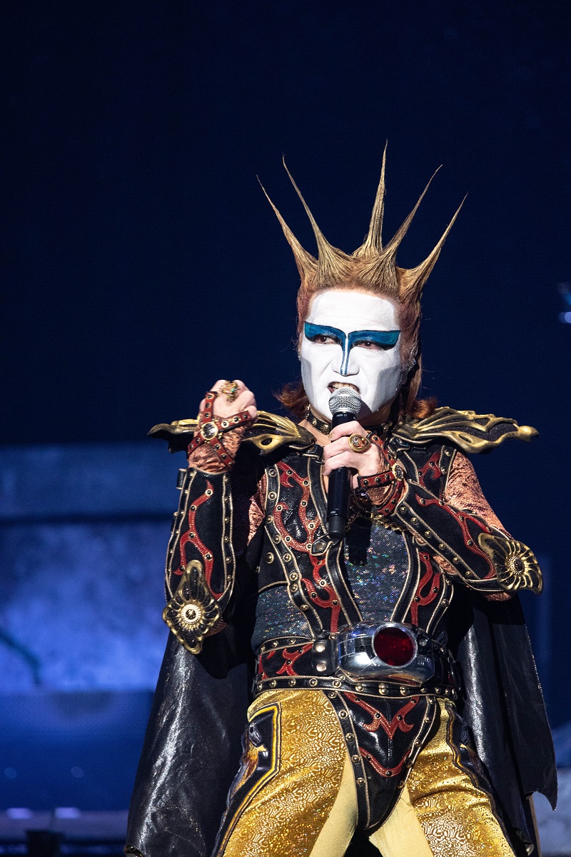 デーモン閣下、約4年ぶりのソロツアーで谷村新司を追悼 - News - OTOTOY