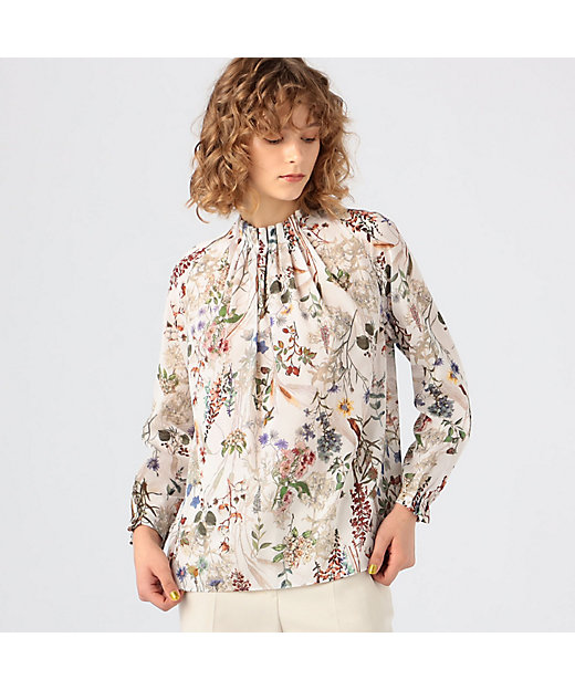 インクリーズフラワープリント ネックタックブラウス | maison