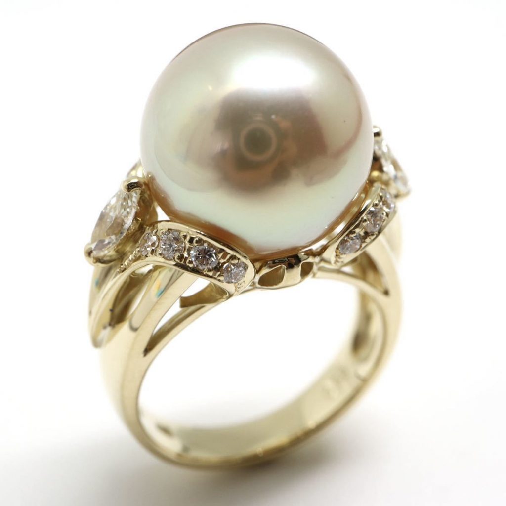 南洋ゴールデンパールリング 14.00mm 0.69ct K18 11.9gの買取実績｜色