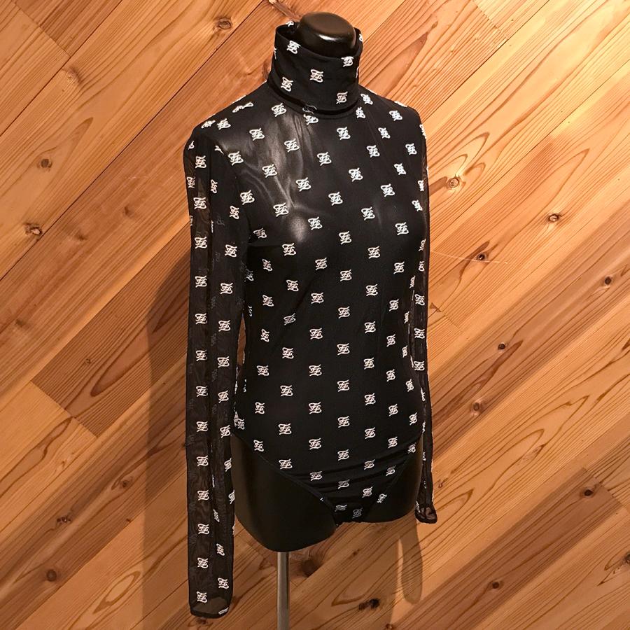 FENDI（フェンディ） 【超美品】フェンディ FFカーリグラフィー