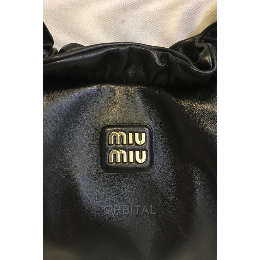 二子玉)ミュウミュウ MIU 2025年 ナッパレザー ホーボーバッグ 定価