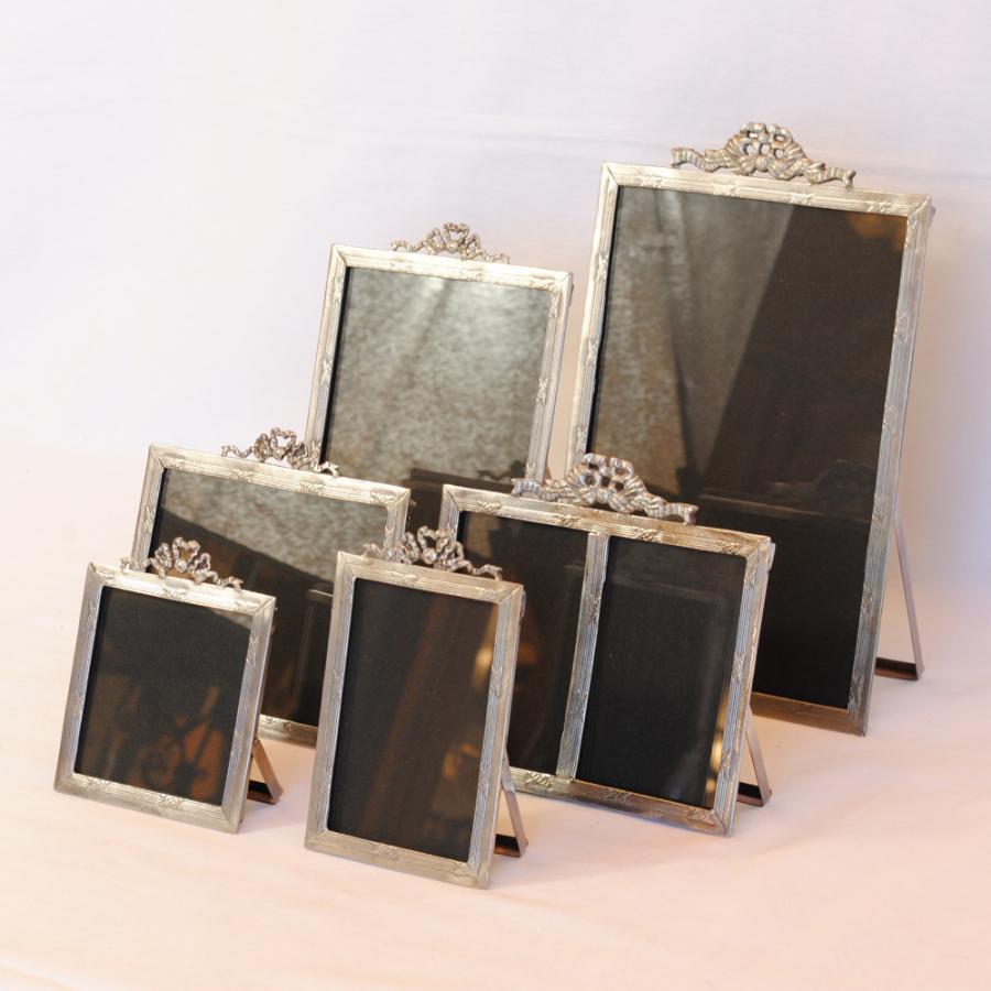 フォトフレーム 縦置き写真立て 真鍮製写真立て アンティークシルバー