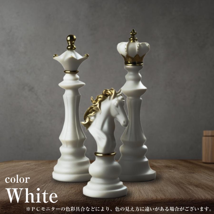 アンティーク調仕上げ・微細な塗装ムラ等あり チェス 駒 置物 3種類