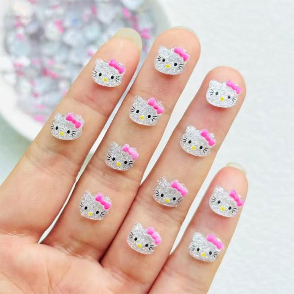 ネイルサイズのネコとウサギのお顔パーツ 5個セット☆プラスチック製