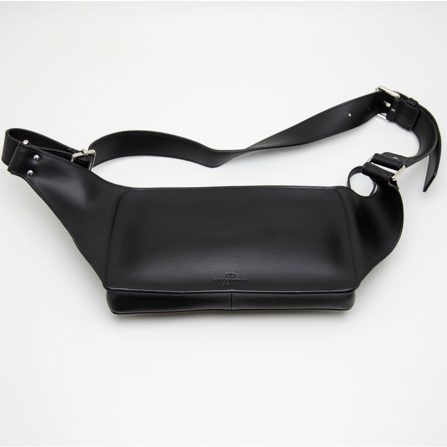 VALENTINO GARAVANI（ヴァレンティノ ガラヴァーニ） 中古良品