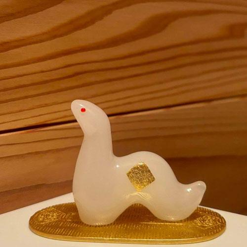 金箔入り 蛇（へび）巳 2025 白ヘビ 白蛇 置物 厄除け 厄年