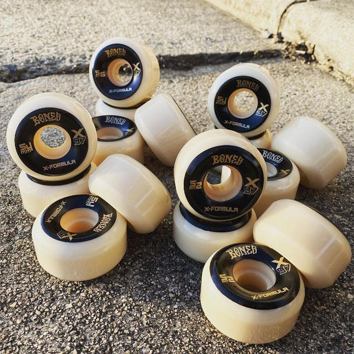 正規輸入品 BONES WHEELS ボーンズ ウィール スケボー ハード 54mm