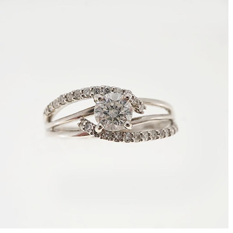 ju281】ダイヤモンド リング/0.34ct/0.10ct/Pt900 プラチナ/未使用