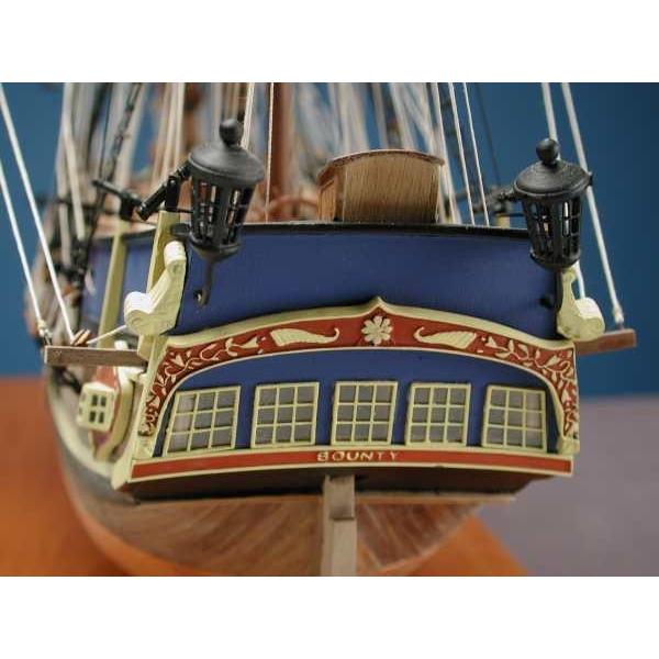 帆船模型キット バウンティ : 木製模型キットのマイクロクラフト