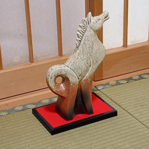 処分のため値下げ 信楽焼 2026年 馬 干支 置物 ビードロ 立ちうま