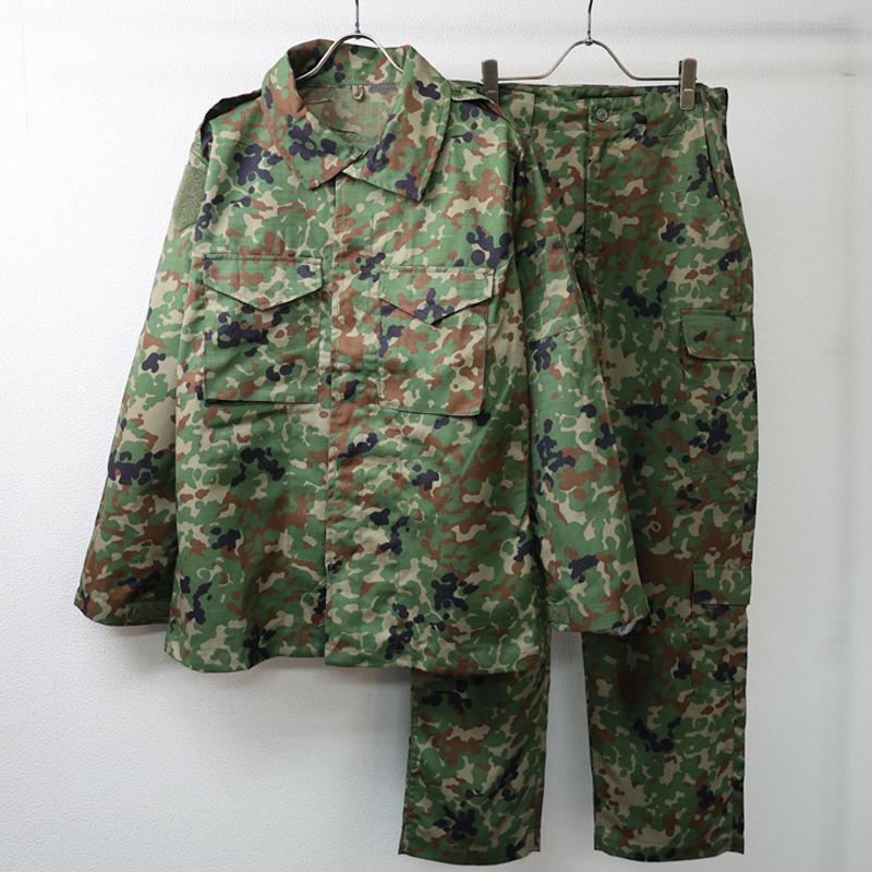 陸上自衛隊. 迷彩戦闘服ジャケット&パンツセット(ウエスト98cm以下