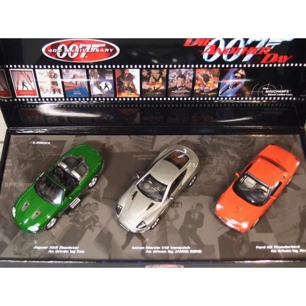 ミニチャンプス 007 カジノロワイヤル & 慰めの報酬 ミニカーセット
