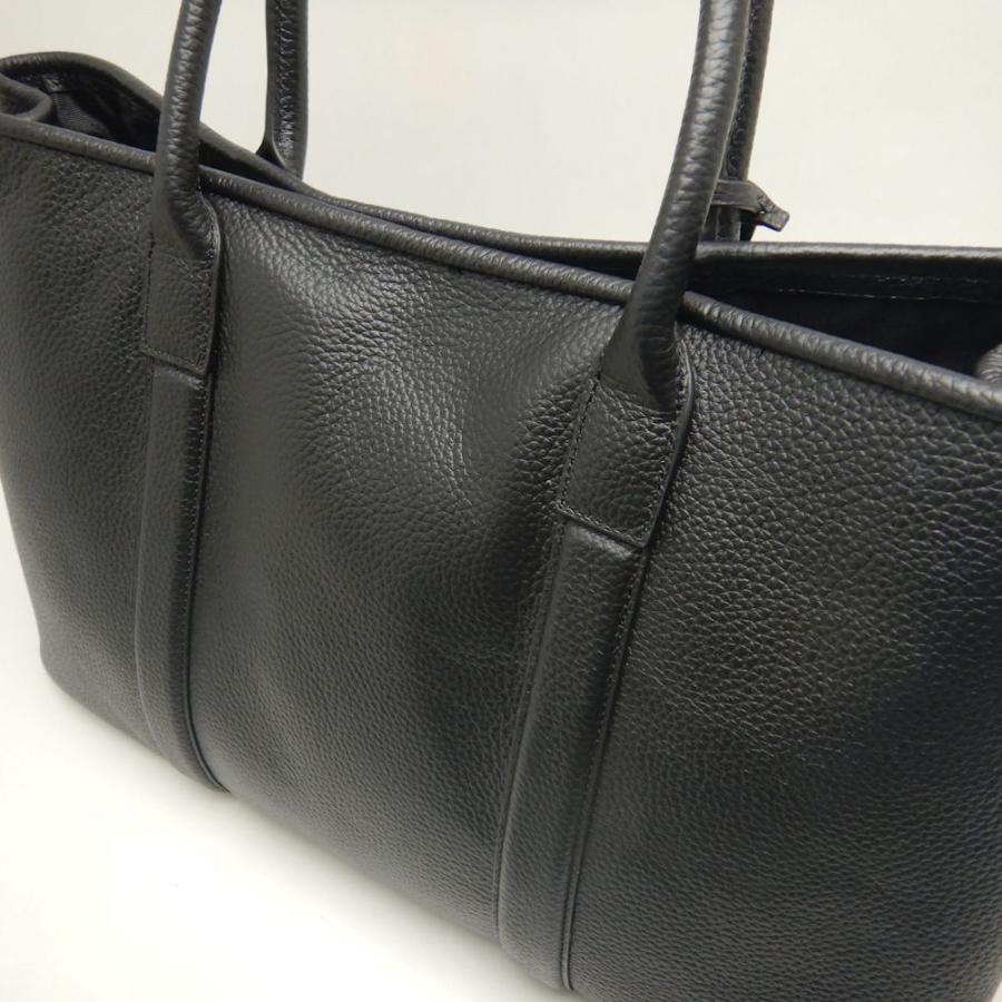 BARNEYS NEWYORK（バーニーズニューヨーク） トートバッグ レザー