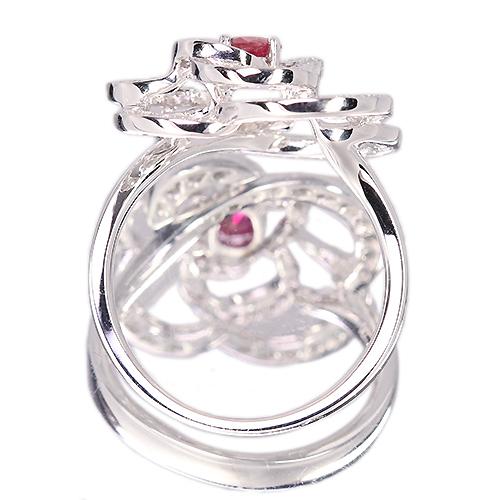 ミャンマー産（ビルマ産）ピジョンブラッドルビー 0.4ct ダイヤモンド