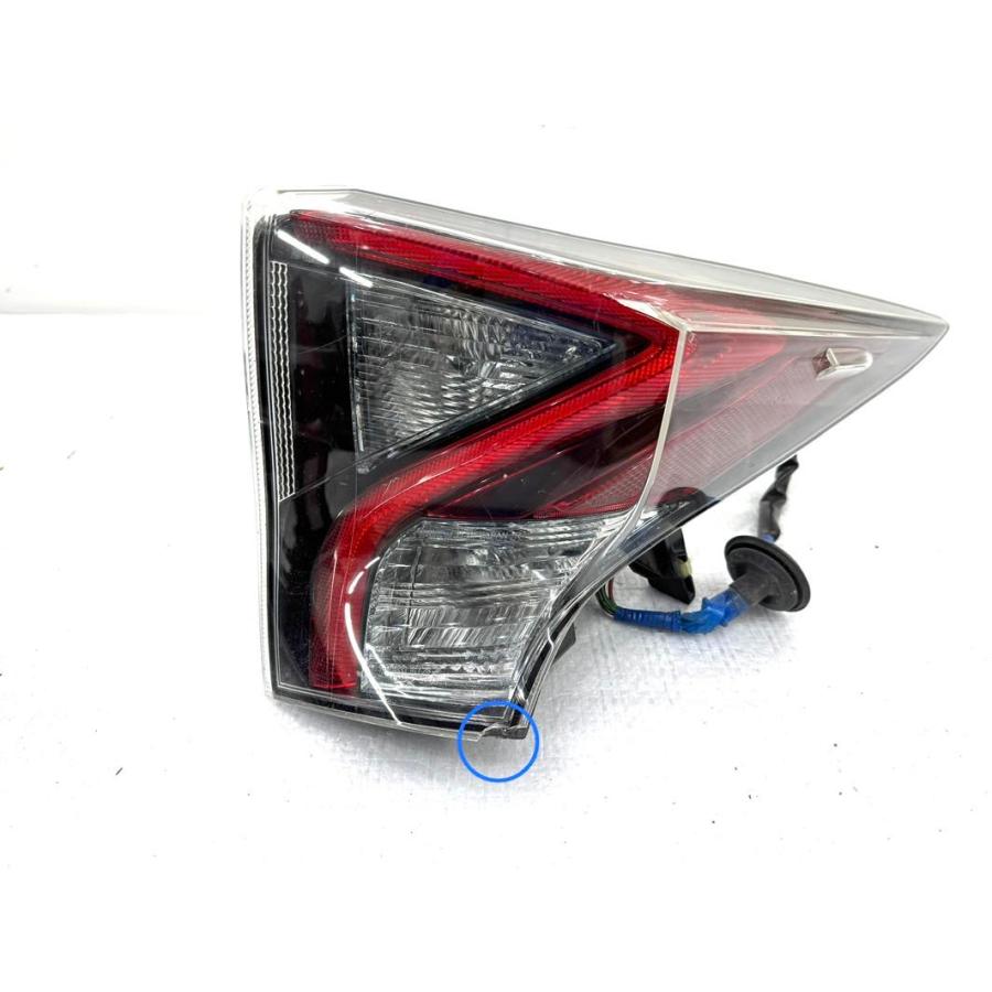 プリウス50 ZVW50 前期 純正テールライト 右 ICHIKOH 47-77/47-78 (Z35