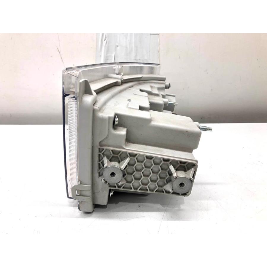 いすゞ ギガ 2023- 純正 フォグランプ 右 KOITO114-2198R（91A-39m