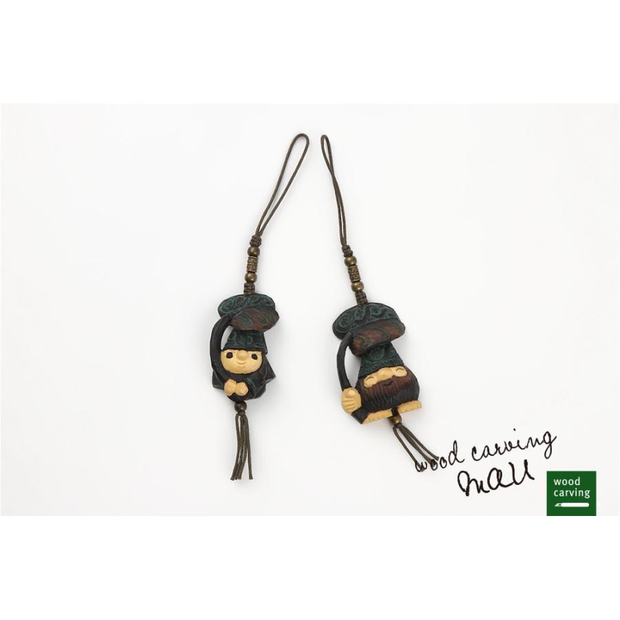 木彫り民芸品 ETHNIC DESIGNS 文様ストラップ コロポックル 娘 手彫り