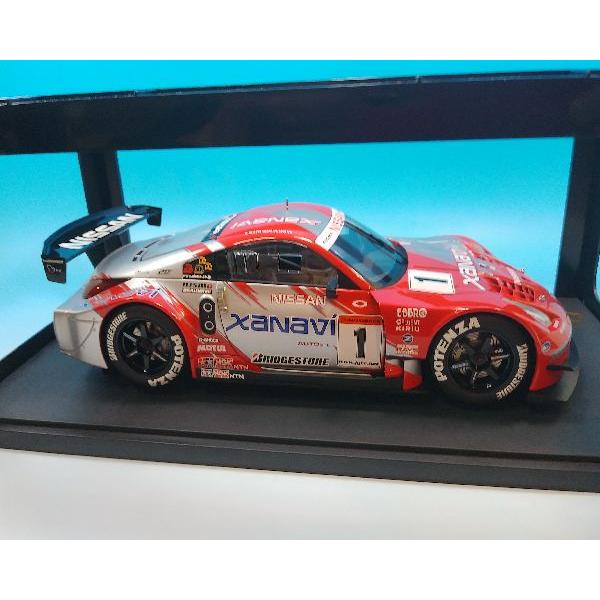 オートアート 1/18 ザナヴィ ニスモZ #1 2004 JGTC チャンピオン
