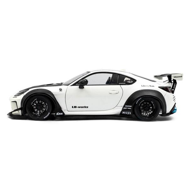 4月再入荷予定 SOLIDO 1/18 トヨタ GR86 LBWK ボディキット 2024