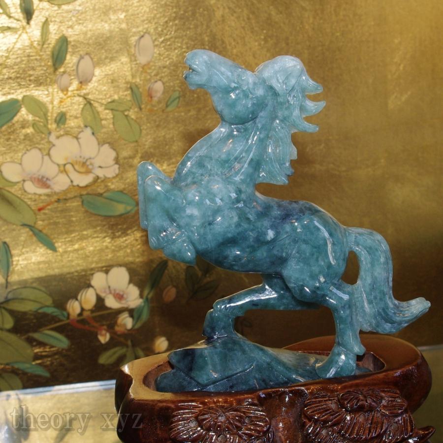 theory xyz 翡翠 馬 置物 立ち馬 大 飾彫り台座付 : theory xyz - 通販