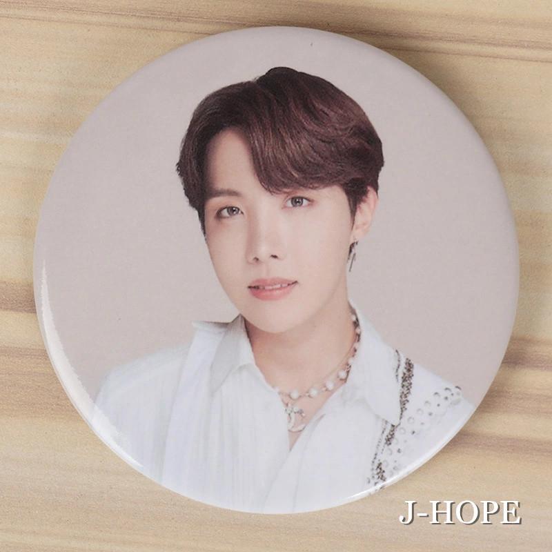 2番目半額 送料無料 K-POP 缶バッジ BTS 防弾少年団 缶バッチ BTS