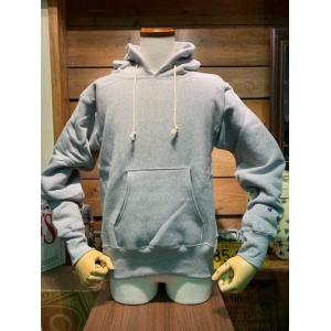 Champion（チャンピオン） × YALE コラボ USA産 赤単タグ リバース