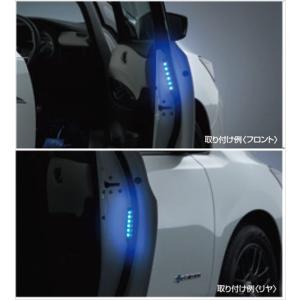 リーフ ラゲッジアンダーボックス（天板前後2分割付き） 日産純正部品