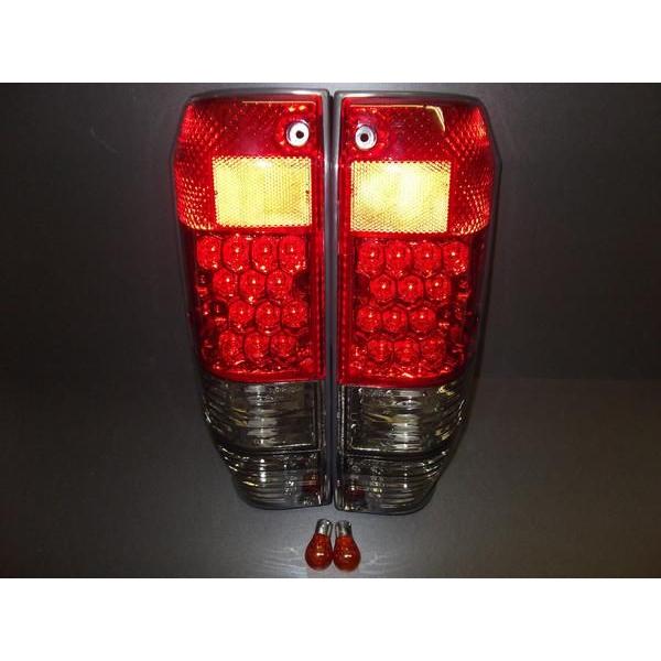 トヨタ ランクル 70 後期 76 系 リア LED クリスタル スモーク コンビ