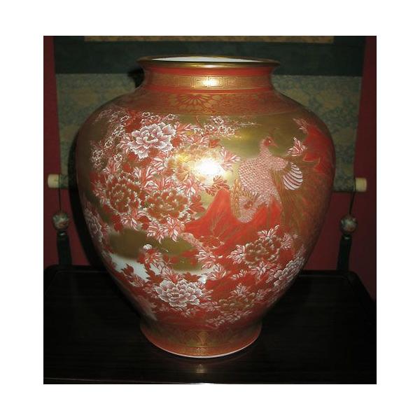 九谷焼 【伝統工芸名工】花瓶 陶器 本金赤牡丹孔雀 錦峰作 (限定品