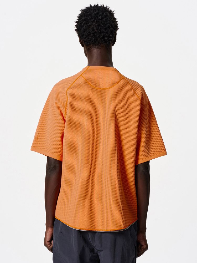 公式】ワッフルライトティーシャツ（ユニセックス）｜ゴールドウイン