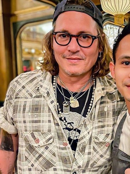 ダレンシモニアン（Darren Simonian）ジョニーデップ NFTネックレス