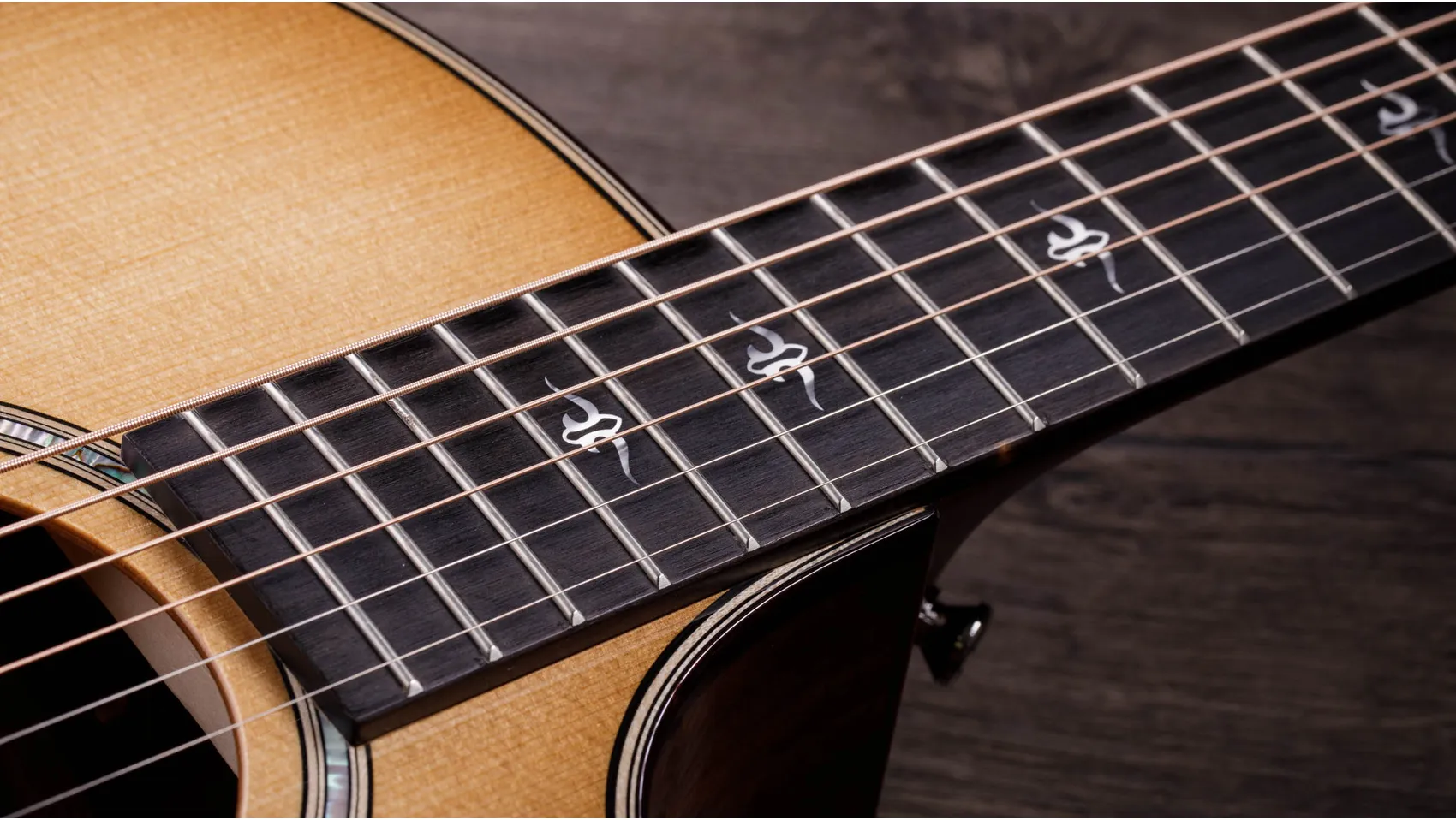 514ce レッド アイアンバーク アコースティックエレクトリックギター