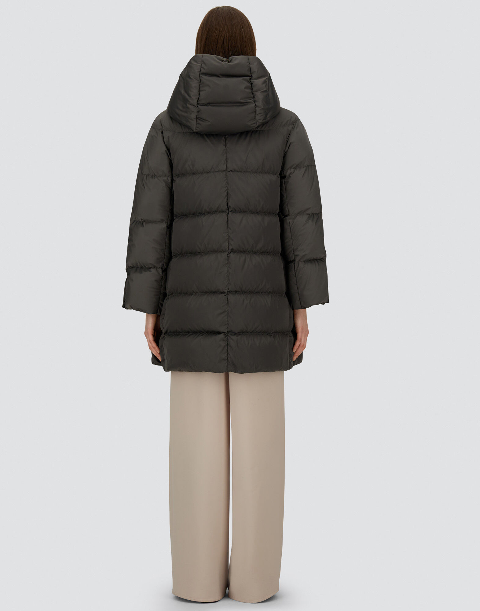 レディース サテンAラインコート グレー | Herno® (ヘルノ)