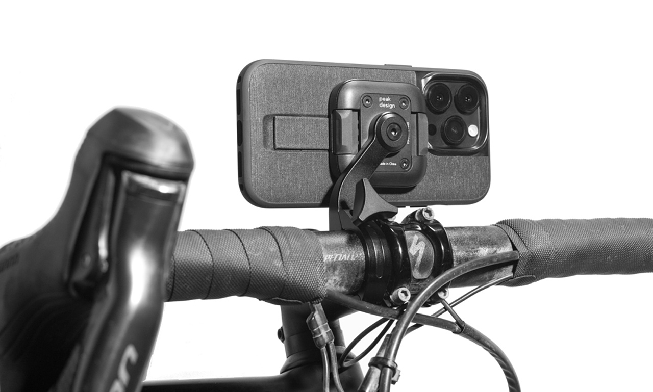 Peak Design、「アウトフロントバイクマウント V2」発売。自転車の