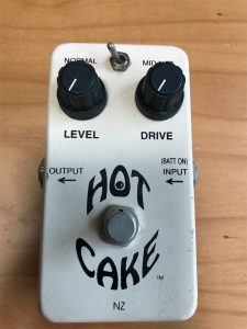 Crowther Audio Hot Cake(ジャンクエフェクター)を修理！したい。｜じ