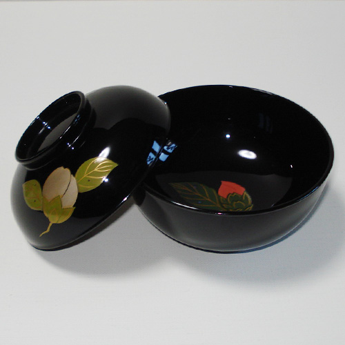 輪島塗 吸物椀 蓋付き -螺鈿(ラデン)入り-椿の高蒔絵仕上げ- [内外面