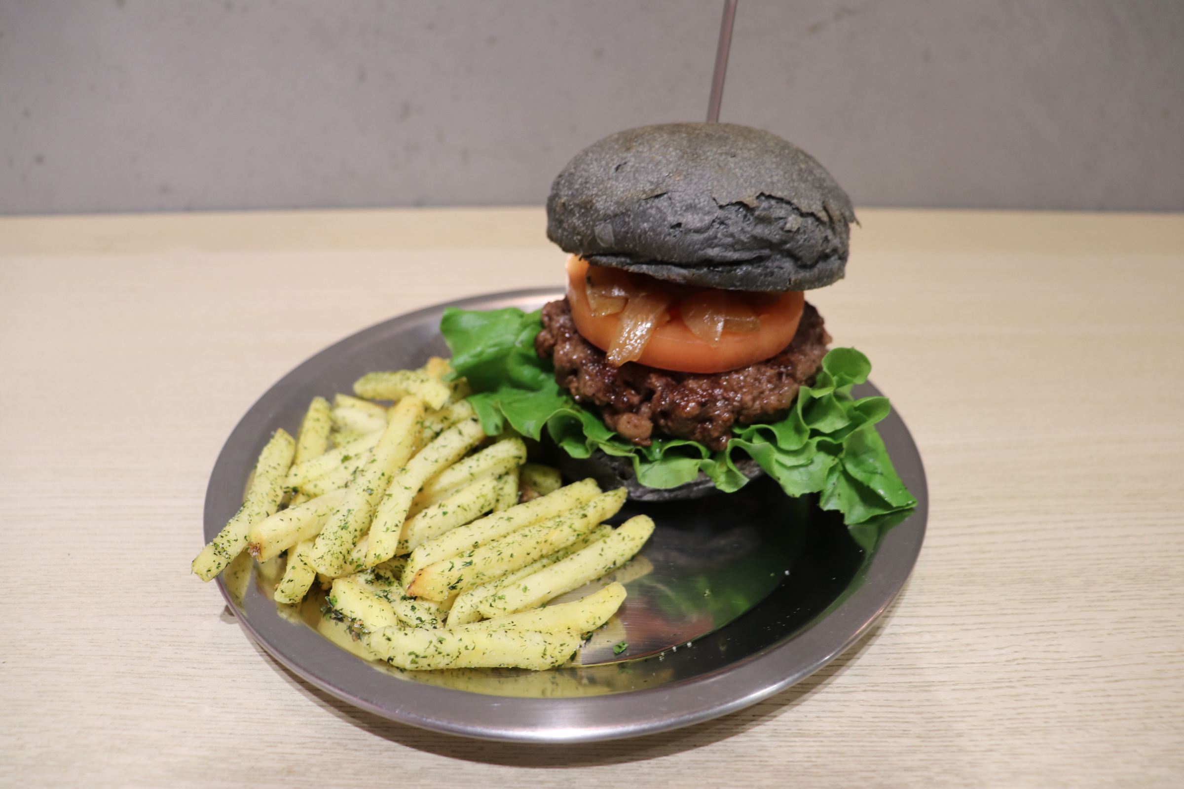 緑茶バーガーと麦酒」メニューリニューアルのお知らせ - KADODE OOIGAWA