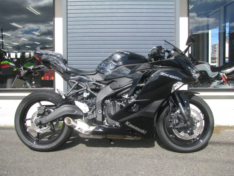 24 翌日発送 黒36 中古車 カワサキ Ninja ZX－25R ABS ブラック | 川口輪