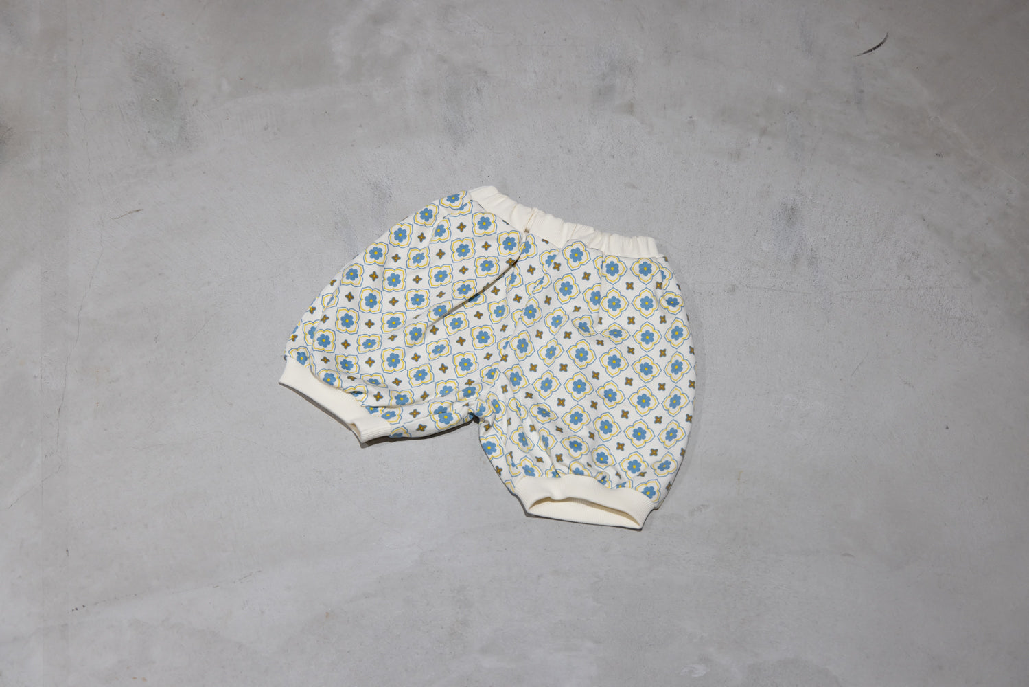 ヴィンテージタイル柄パンツ【110096】（Blue）