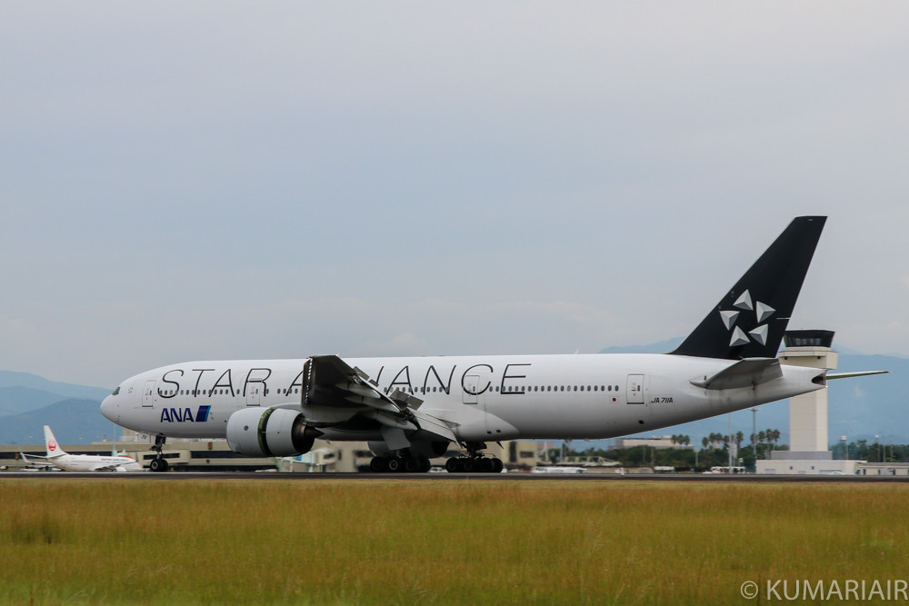 ANA】スタアラ塗装のトリプルセブンJA711A！！ | シテイリョウコウ