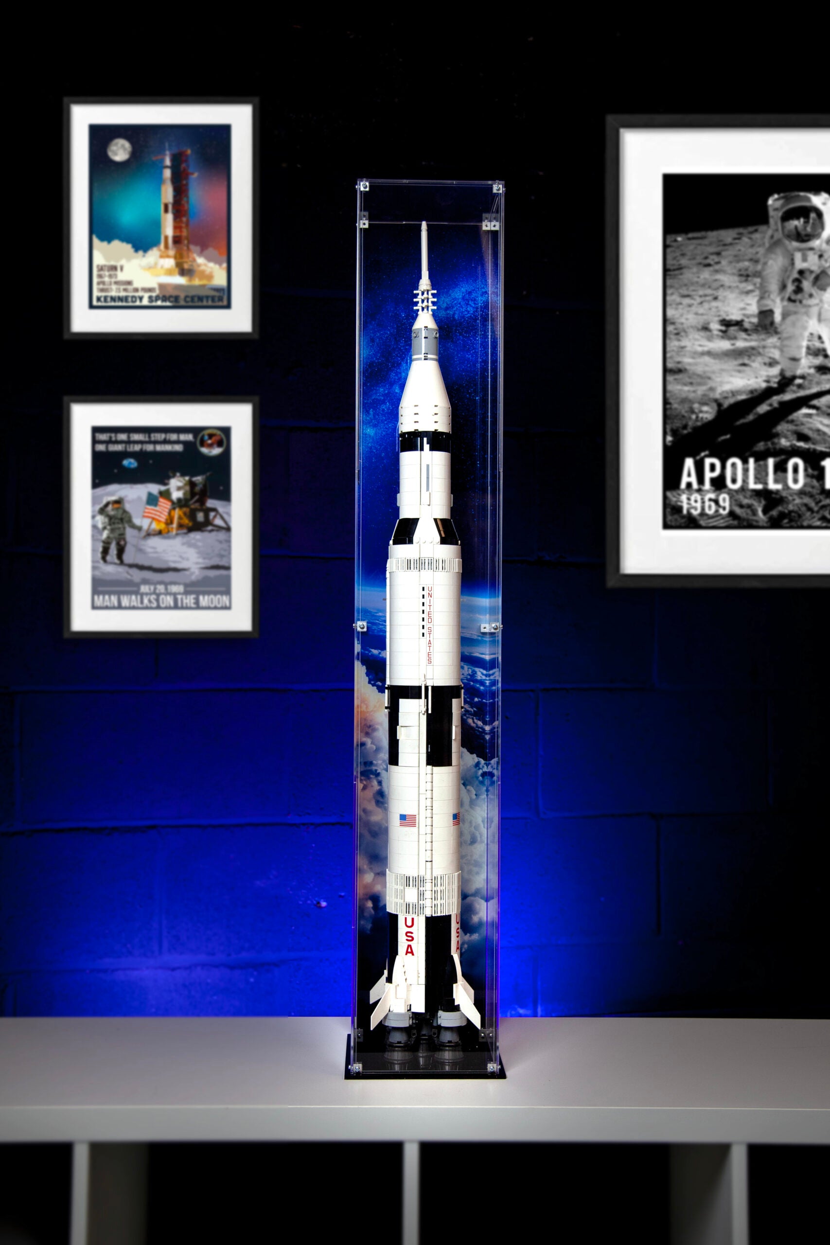 Premium Acrylic Display Case for LEGO® NASA Apollo Saturn V (21309
