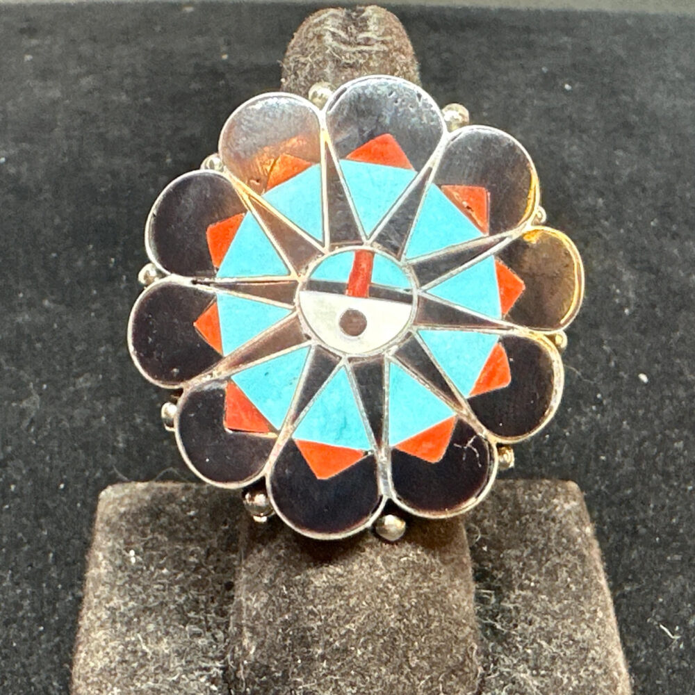 サンフェイスとは？インディアンジュエリーに込められた意味と魅力