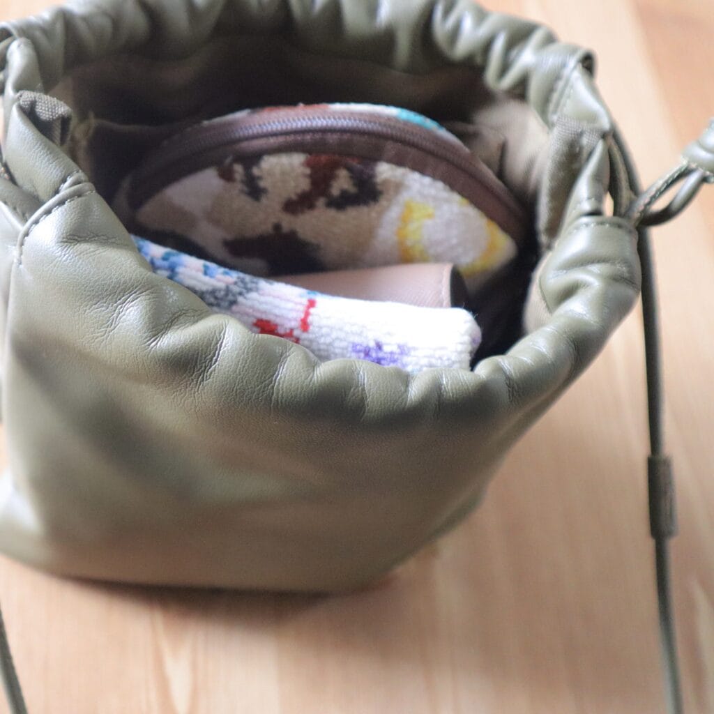 FEILER】新年最初に購入したミニポーチ | LEE