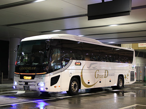 JRバス関東「ドリームルリエ2号」プレシャスクラス 乗車記 | 乗りもの