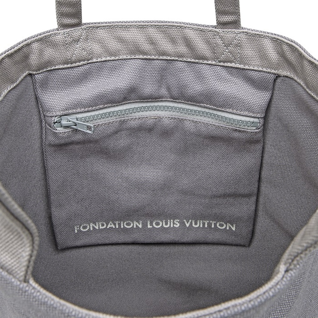 grey canvas zipper bag · Fondation Louis Vuitton Bookshop
