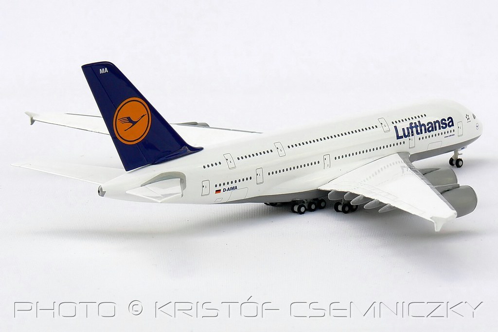 Lufthansa A380 1:500 airplane model | Lufthansa Airbus A380-… | Flickr