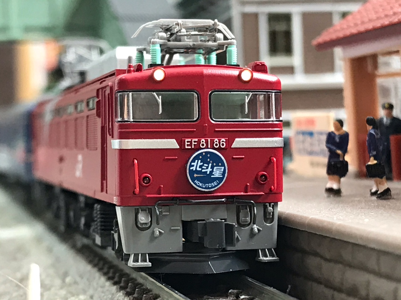 KATO EF81 北斗星色 入線 : なみとの風