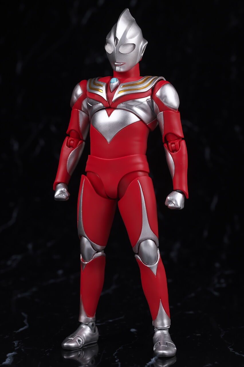 S.H.フィギュアーツ（真骨彫製法） ウルトラマンティガ パワータイプ